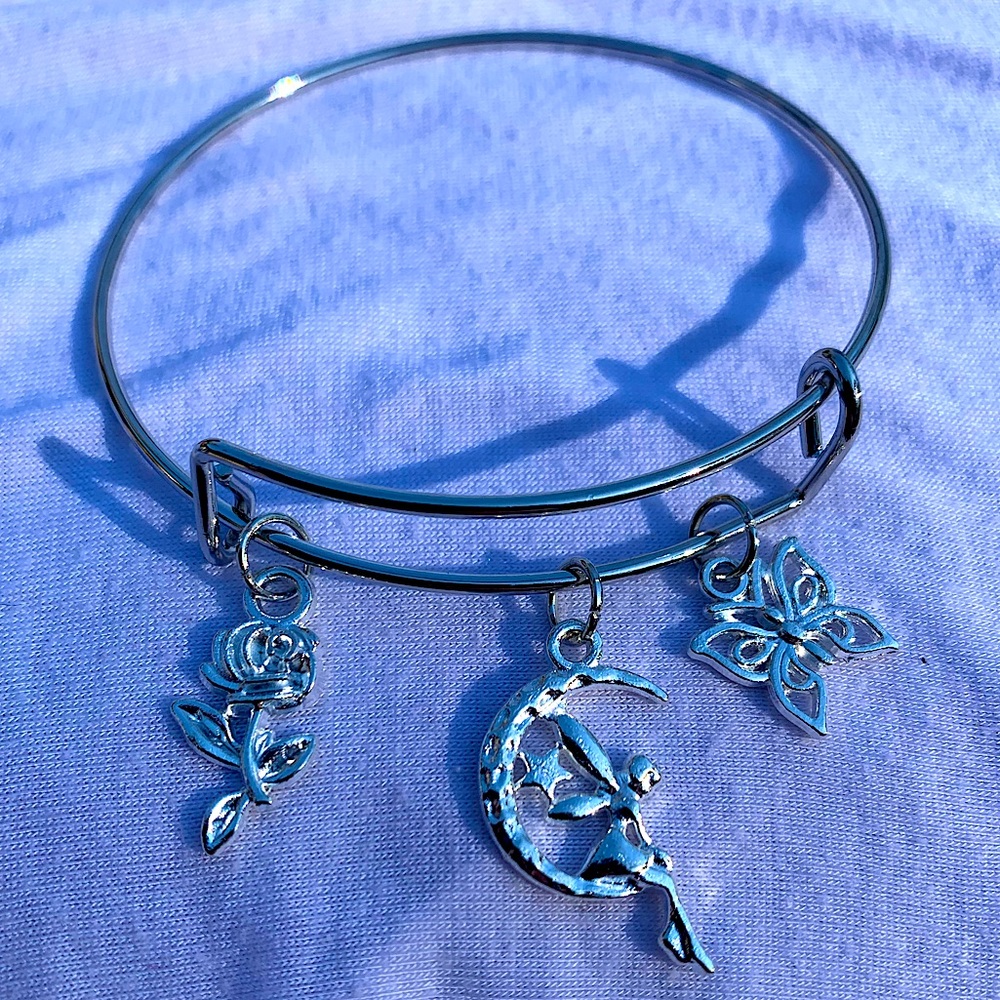 Brand New! Handmade! Adjustable Charm Bangle Bracelet!